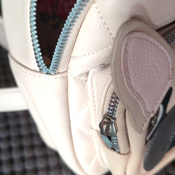 🐶 Betsey Johnson Kitsch French Bulldog Mini Backpack - Picture 7 of 9